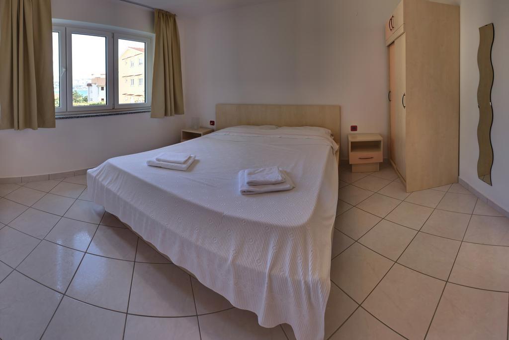 Vis A Vis Apartments Baška Exterior foto